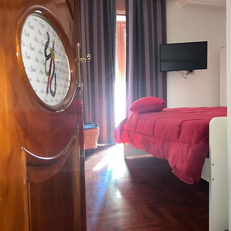 B&B Terronia Napels Buitenkant foto