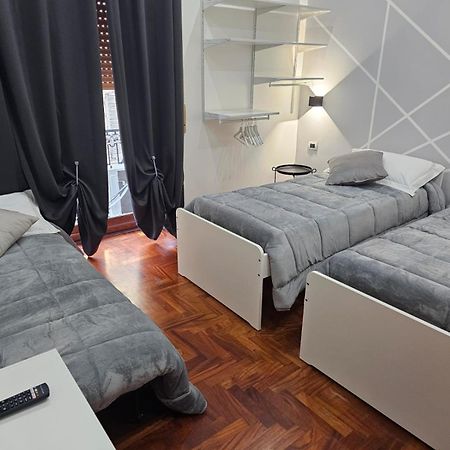 B&B Terronia Napels Buitenkant foto