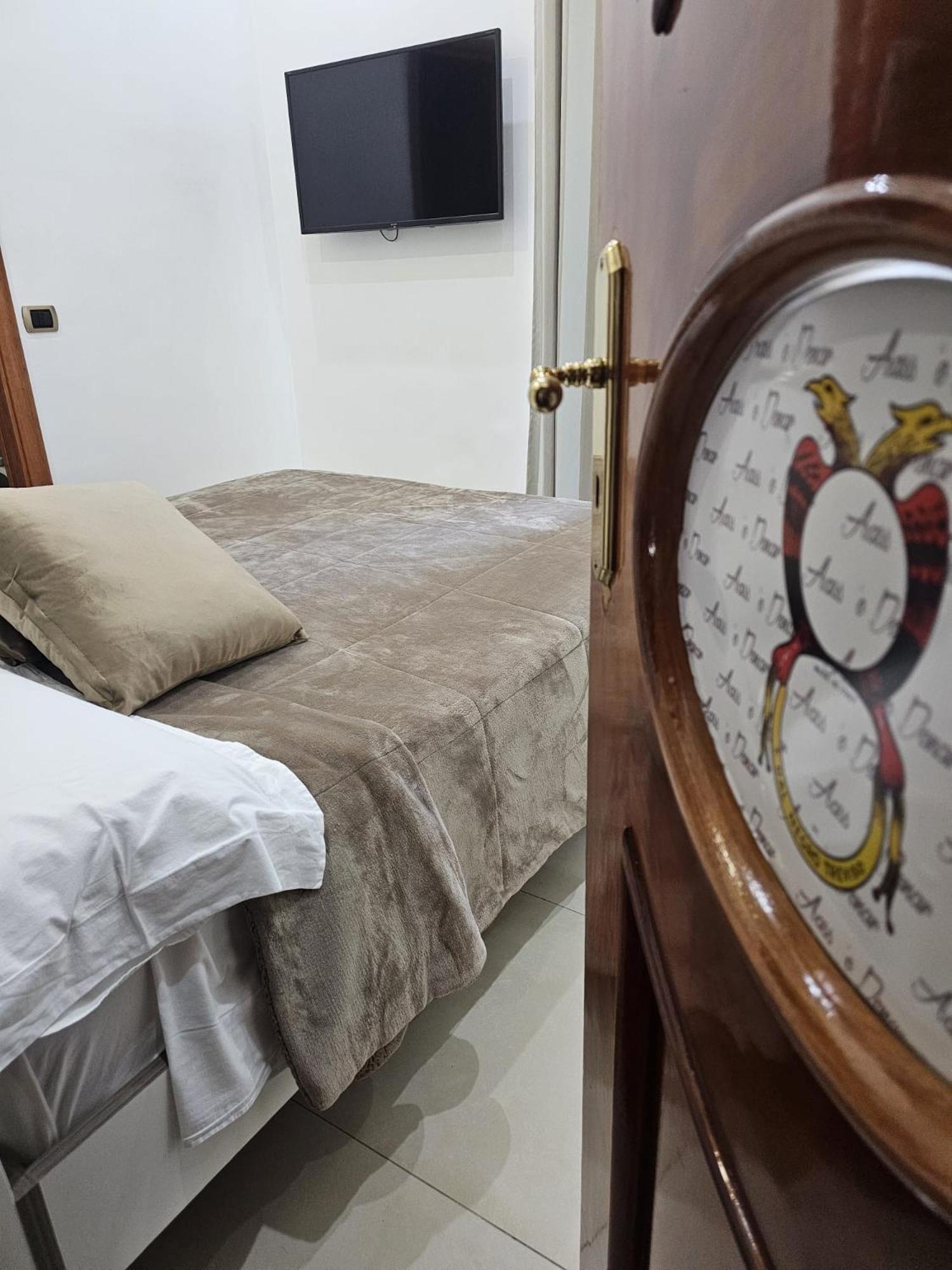 B&B Terronia Napels Buitenkant foto
