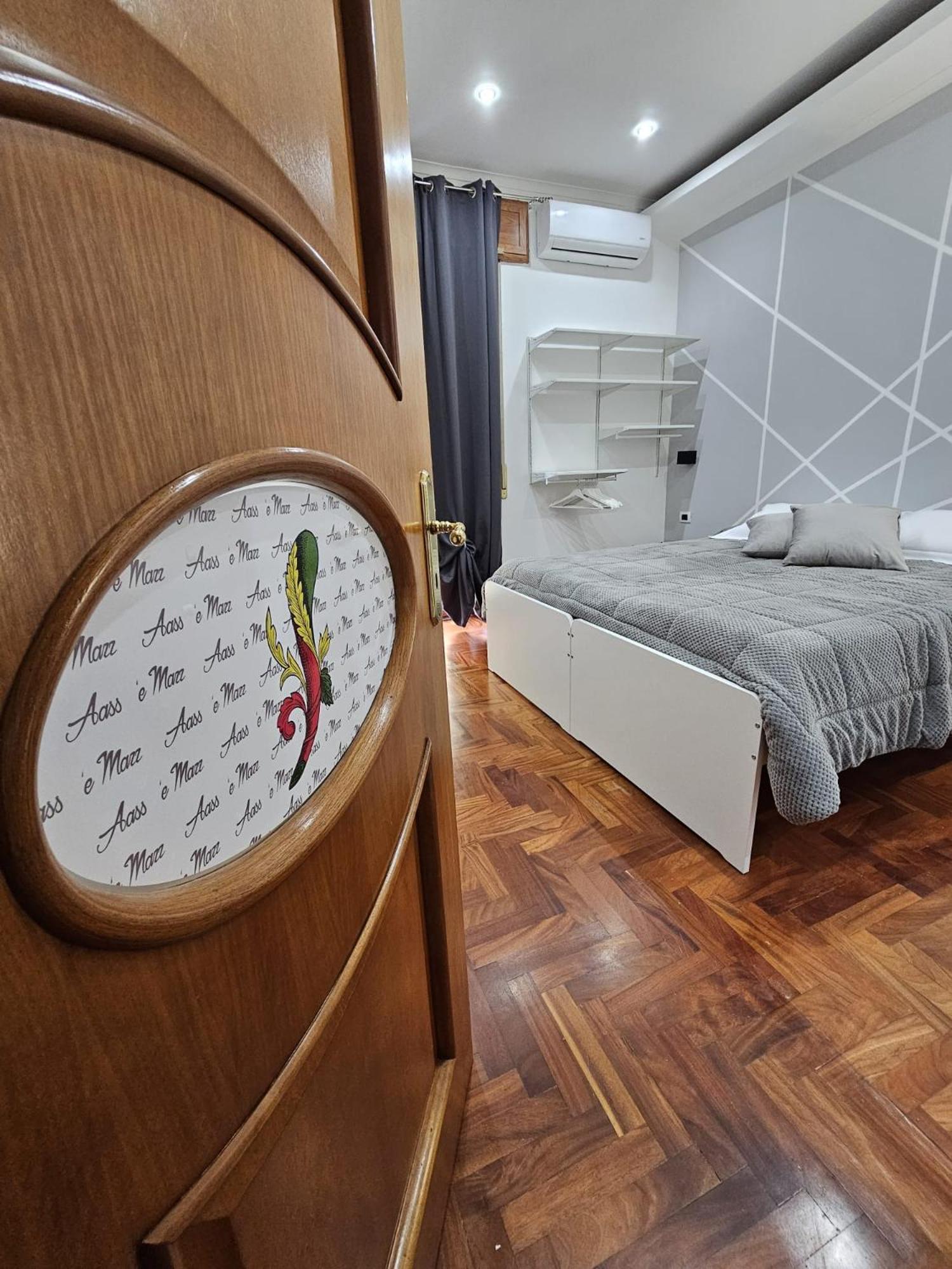 B&B Terronia Napels Buitenkant foto