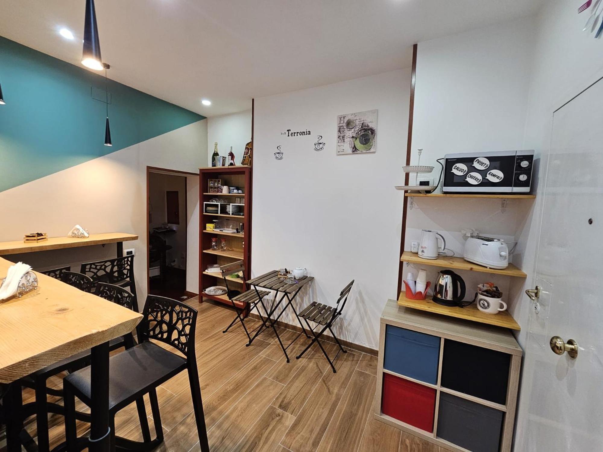 B&B Terronia Napels Buitenkant foto