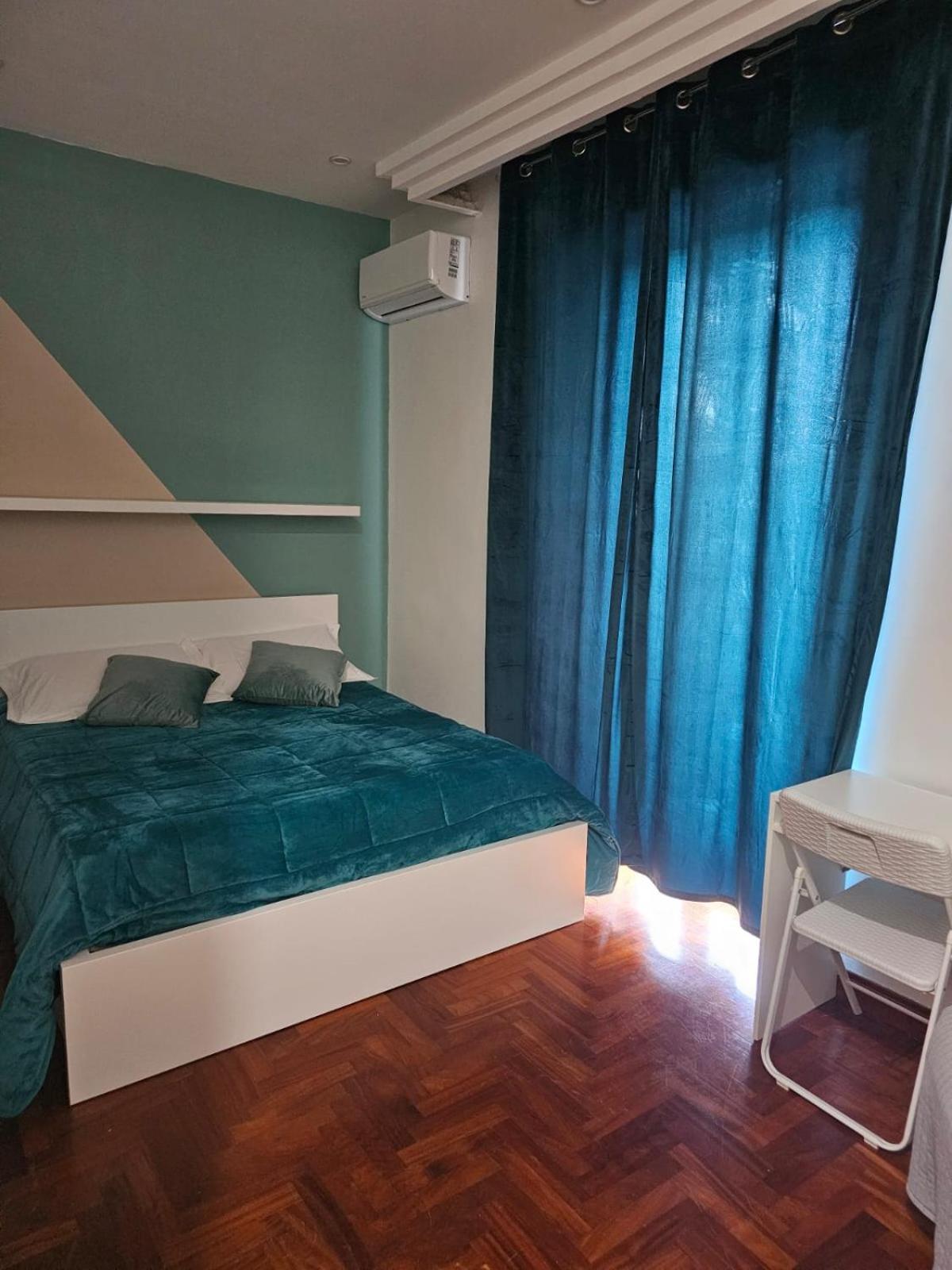B&B Terronia Napels Buitenkant foto
