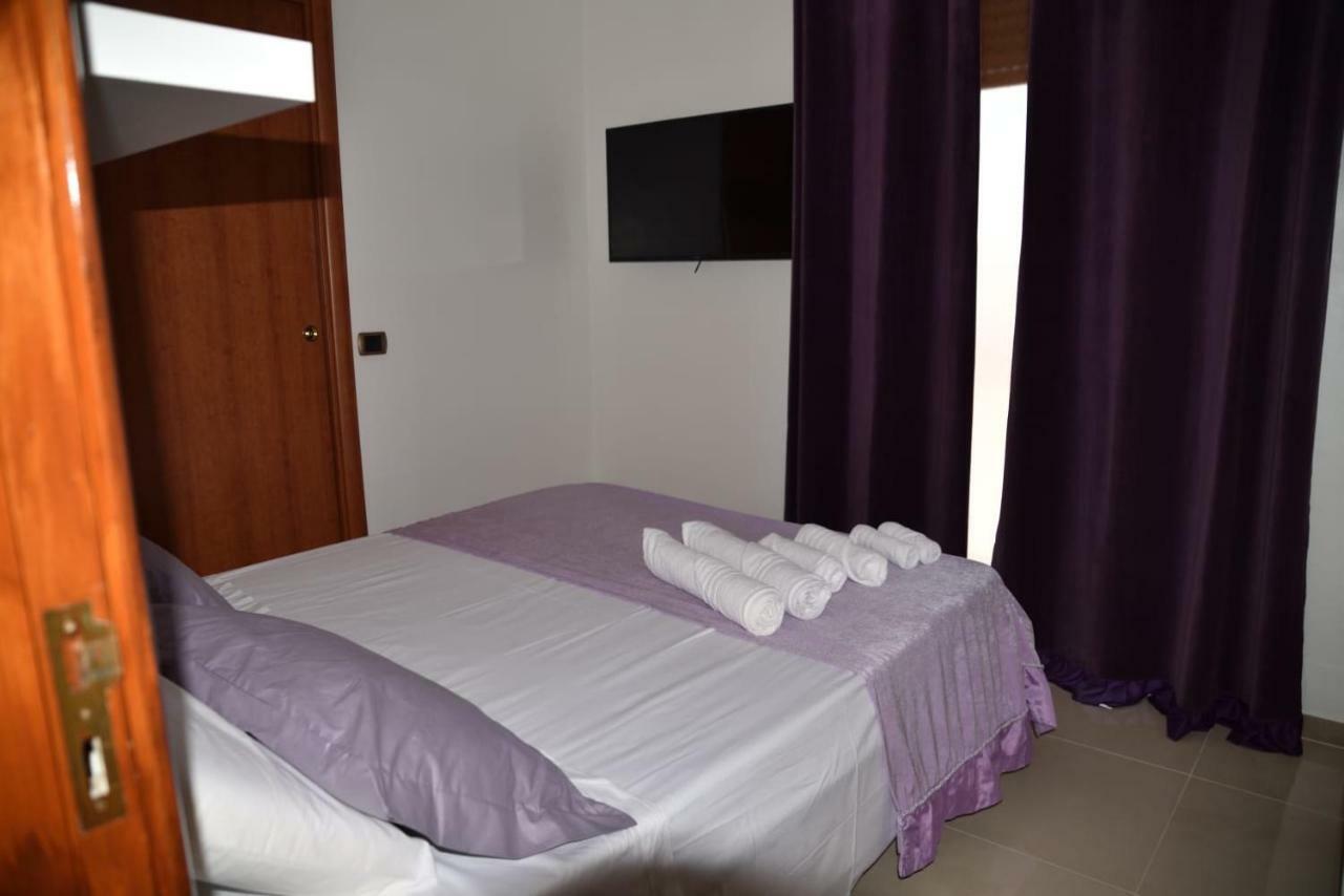 B&B Terronia Napels Buitenkant foto