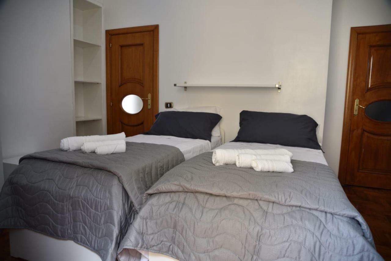 B&B Terronia Napels Buitenkant foto