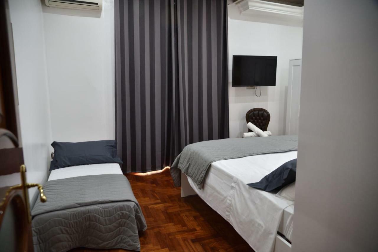 B&B Terronia Napels Buitenkant foto